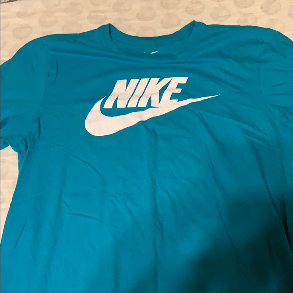 Nike t-shirt